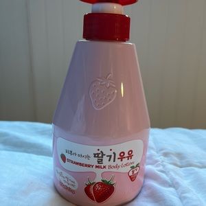 Valentine’s Day: Strawberry milk Body Lotion🍓